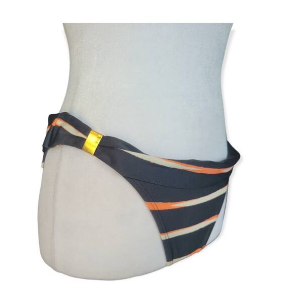 Vix Paula Hermanny Striped Bikini Swimsuit | Designer Swimwear for Women - Picture 9 of 13
